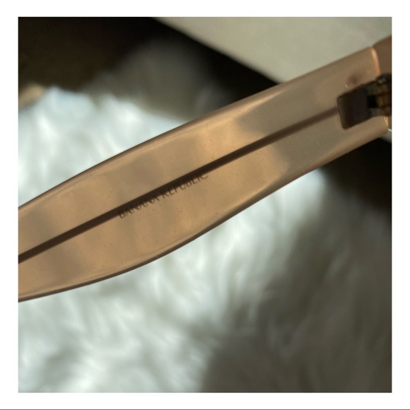 *SOLD❤️ Banana Republic peach sunglasses*read desc - Picture 3 of 12